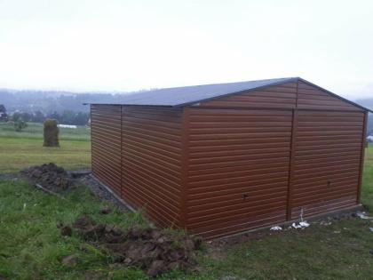 Blechgarage 6x6 mit Satteldach, mit Schwingtoren