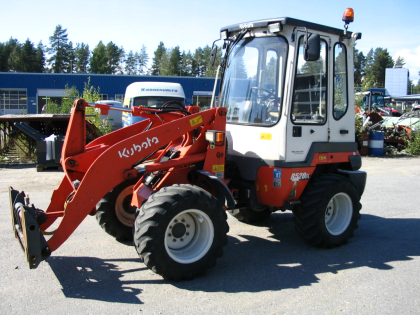 KUBOTA R-520 - 4100euros