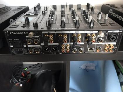 2x Pioneer CDJ 900 Nexus + 1x Pioneer DJM-900NXS2