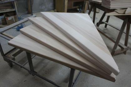 13 x HOLZTREPPENSTUFEN STUFEN BUCHE BEIZE ZWEISEITIG KLAR 1x Podest 89x87, 5cm N