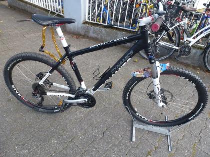 (1) 24 Gang Gabel gefedert 26 Zoll Rh 47 Öl-BREMSEN