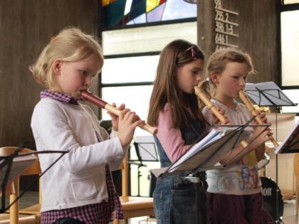 Lehrer/ in für Musikalische Frühförderung gesucht.