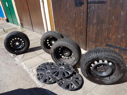 Winterreifen 3 er BMW zu verkaufen 205/ 55R16 91H mit Felgen