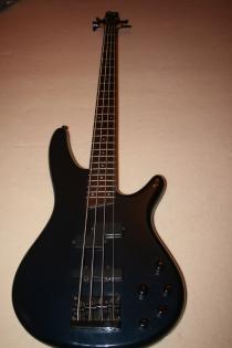 IBANEZ SR 400 - idealer Einsteigerbass / Live-Backup