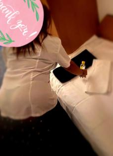 Spanische professionelle Masseurin