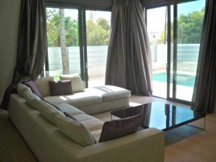  Exclusive villa near the City of Athens