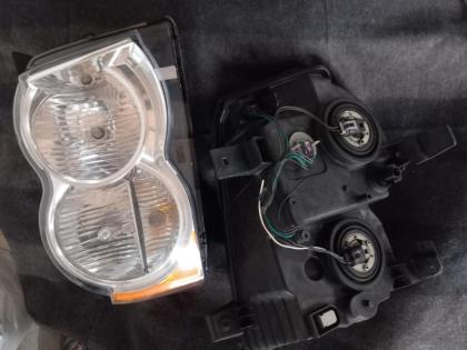 2008-2010 Jeep Grand Cherokee links rechts vorne Scheinwerfer 55157483AE 5515748