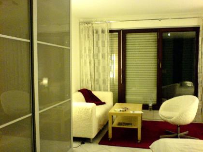 Schlafzimmer & Wohnzimmer komplett & günstig