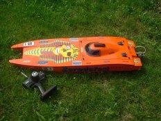 Die ISIKLAR ; Power-Boot mit Brushless-Motor von Plettenberg.