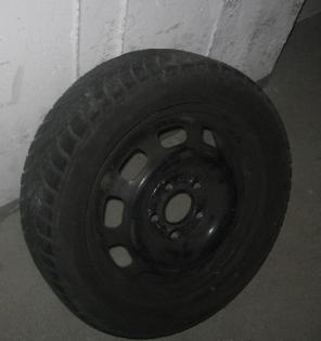 4 Winterreifen, NOKIAN 185/55 R15 81H (für die A-Klasse)