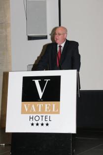 Dr. Daniel G. Fuchs - Betriebswirtschafts Professor & Internationaler Hotel/ Tou