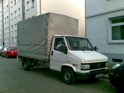 Nur 65,00 € pro Stunde  MWSt für 2 Profis mit Transporter.