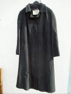 Schöner, schwarzer Wintermantel Gr. 40