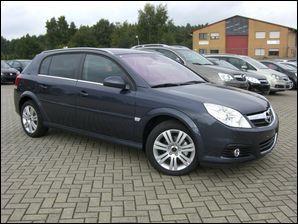 890201 Opel Signum Edition 1.9 CDTi 5-Türig Automatik