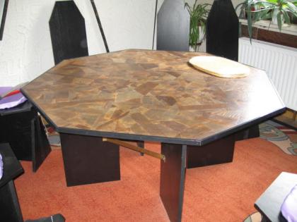 Designer Couchtisch, Esstisch und Stühle