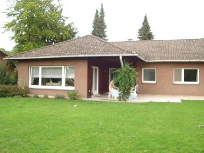 Idyllisches Wohnen in Gütersloh-Isselhorst! Einfamilienhaus mit einem Hauch von