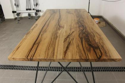 COUCHTISCH MASSIVHOLZ SCHWARZ STAHL HANDGEMACHT EPOXIDHARZ