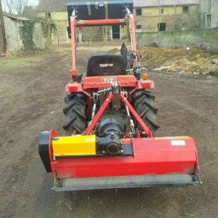 Frontlader Kleintraktor Yanmar