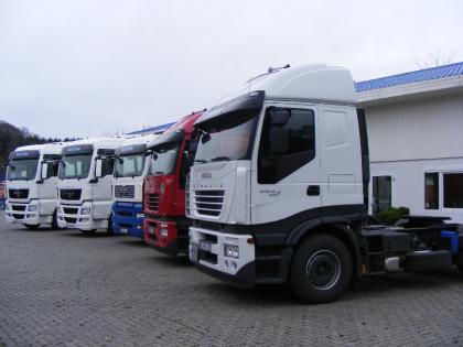 Porta Truck Center GmbH  Co. KG: Sofort zu mieten: SZM, Neuwagen  ab 400 PS
