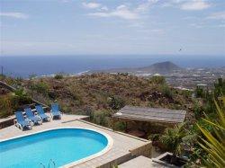 Finca la Paz mit schönem Garten und Pool auf Teneriffa