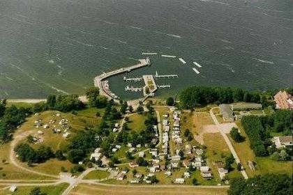 Vermiete Wohnwagen auf Campingplatz am Kommerower SeeMecklenburg