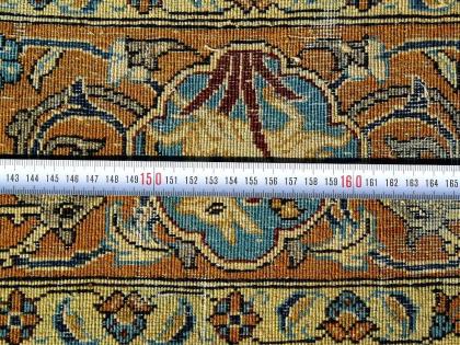 Orientteppich Isfahan mit Seide 140 J. alt, T125