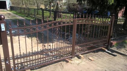 Metalltreppen aus Polen, Stahlltreppen, Tore Gelander Zaun, Metallzaune