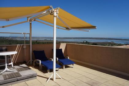 Südfrankreich - Ferienhaus mit Blick über Garrigue und Meer am Kitesurf-Paradies