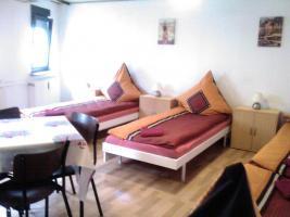 Möblierte  Zimmer  für  Firmen und Monteure  ab 10 Euro Tel. 0151 15662588  Raum