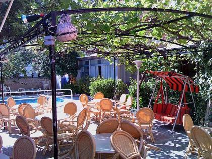 2  Sterne HOTEL, 31 Zi., VERKAUF im Südwesten von MALLORCA