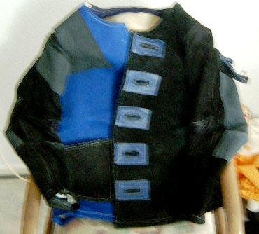 Schiessjacke und Handschuh zu verkaufen, kaum gebraucht
