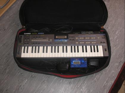 CASIO CZ 101 mit zubehör
