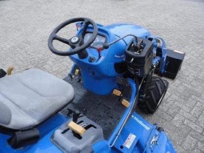 New Holland TZ25DA