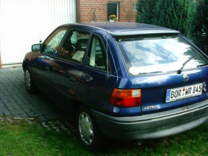 SCHNÄPPCHEN  Opel Astra 1,4 Liter Benziner mit ZV Servo