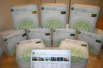 10 x Neu Microsoft Xbox 360 Elite 120GB   5 Video Spiele-2500 Euro