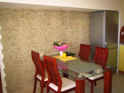 2-Zi-Wohnung, möbliert mit Meerblick und Schwimmbad 