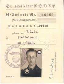 Ausweiskarte einen SS Mannes der Leibstandarte mit Unterschrift HH