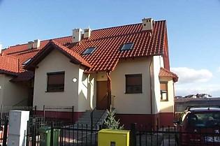 Schmuckes Reihenhaus im neuen Teil von Zielona Gora   Jedrzychow
