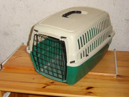 Katzenklo und Transportcontainer für Katzen