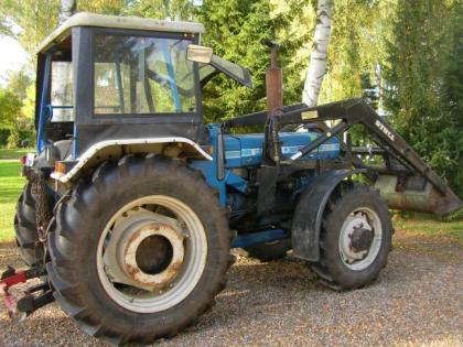 Ford 6610 mit stoll frontlader
