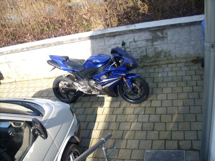 Yanaha yzf-r1