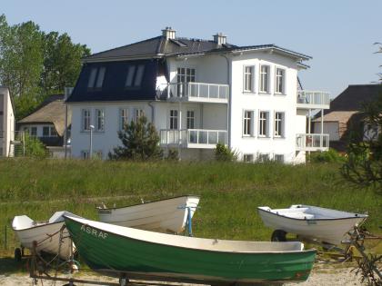 4* Fewo - freier Ostseeblick in Börgerende bei Heiligendamm in weißer Villa