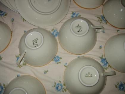 Eschenbach Bavaria Porzellan - Elfenbein mit Goldrand - Nachlass