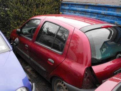 Schlachtfest Renault Clio 1.2 nur 60Tkm Motor, Getriebe, etc.  mit Gewährleistun