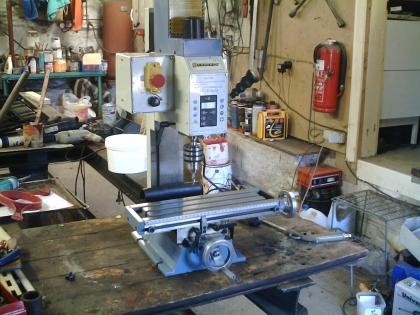 Bernado Bohrmachinr und Fräsmaschine