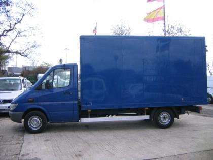 Umzug, Entrümpelungen, Möbeltransporte, Möbelaufbau, München, Bayern, bundesweit