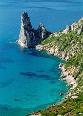 Ogliastra - smaragdgrünes Meer und schroffe Felsen (Aparthotel Stella dell est)