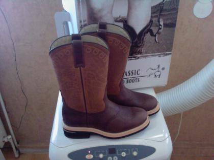 Nagelneue Westernreitstiefel