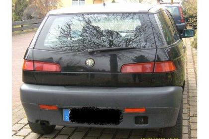 ALFA 145 66kw 144tkm schwarz