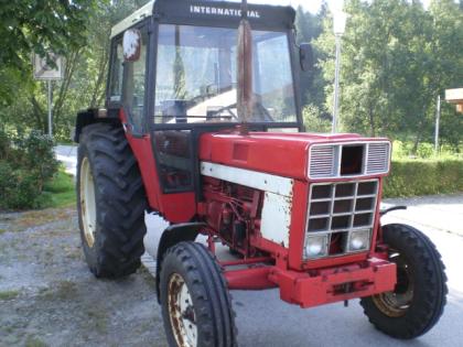 Traktor Schlepper IHC 844 S
